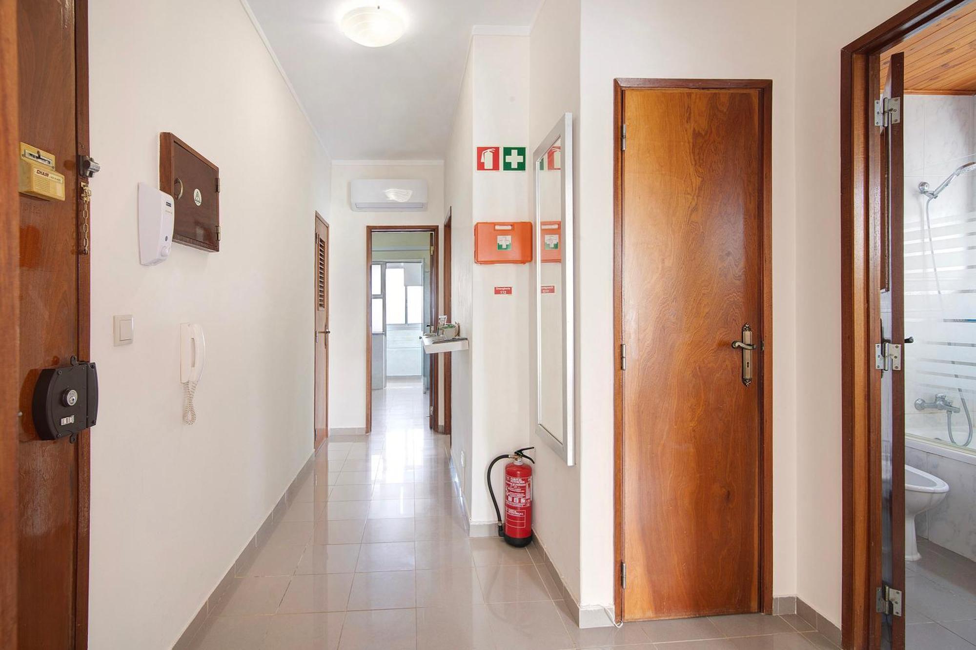 Matinhos House * Faro